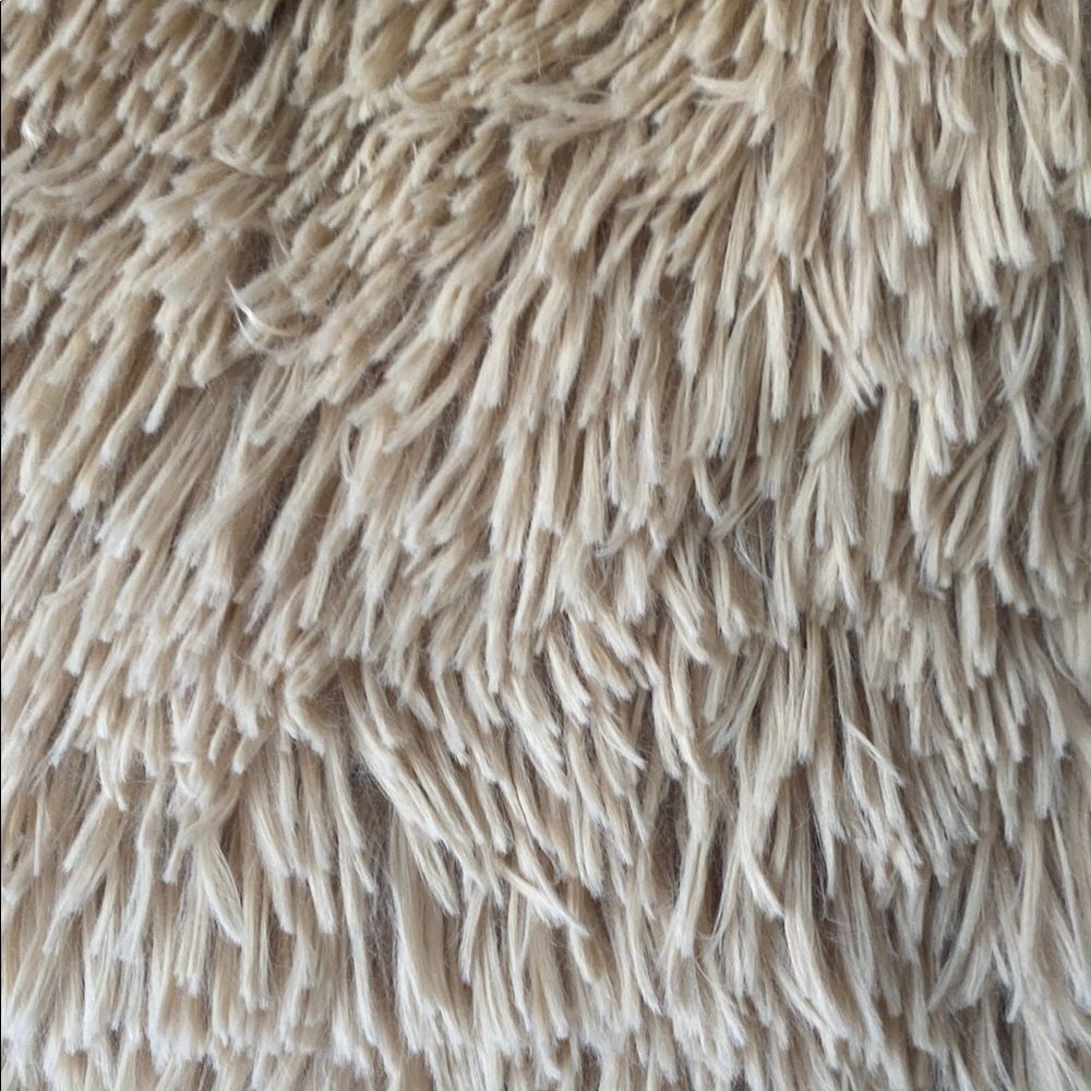 Pier 1 Faux Mongolian 22”x22” Shaggy Tan Throw Pillow NWOT Sold as each - Picture 3 of 4